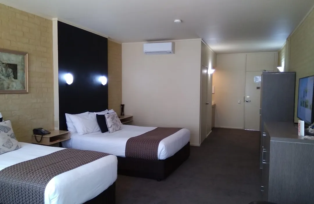 Madison Spa Motel - Adults Only-1